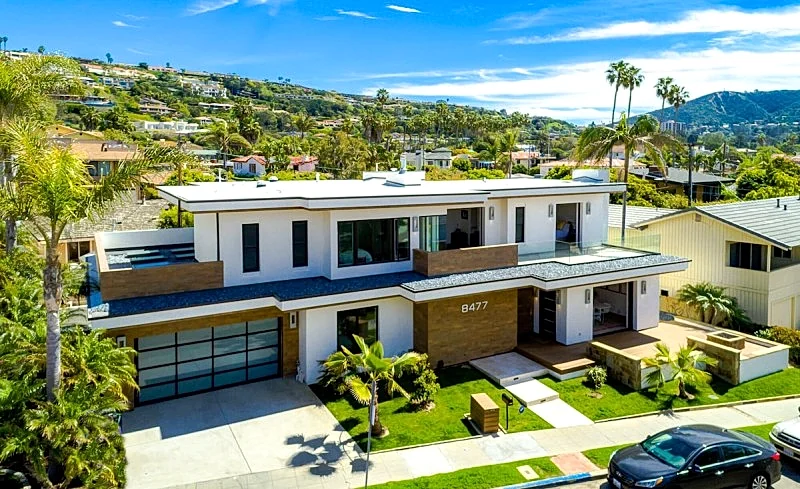 Dolphin Sunset total Luxury in La Jolla Shores!