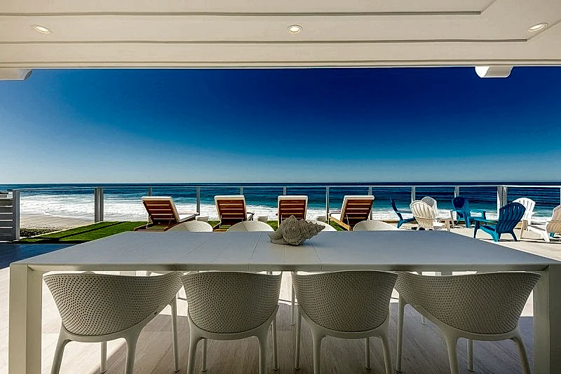 Fall Specials-New Luxury Oceanfront Home: 5 BD, 5 BA, home with endless views of the ocean
