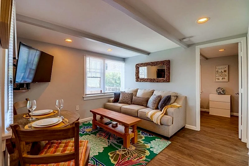 Bette's Bungalow: Perfect beach apartment, walking distance to Windansea Beach