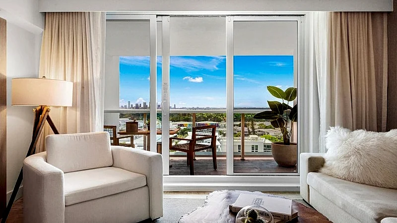 Luxurious Private Condo at 1 Hotel & Homes -1545