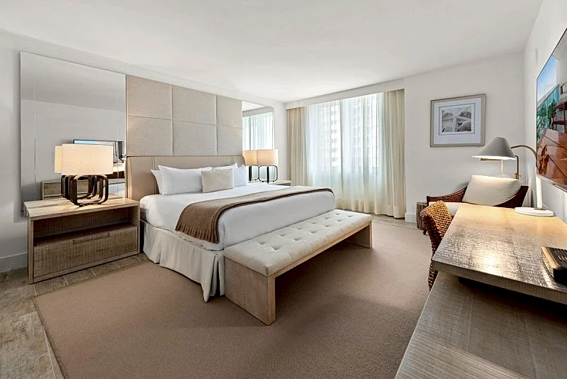 Oceanview Private Condo at 1 Hotel & Homes -0915