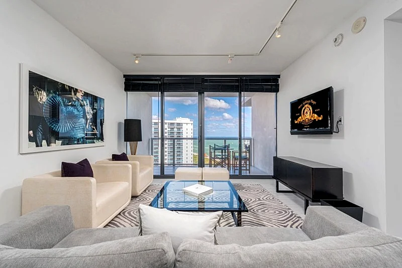 W SOUTH BEACH 1415