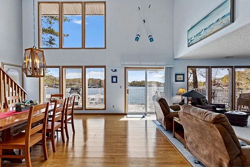 Teak Village 1 - Beautiful Waterfront Family Lake Home!