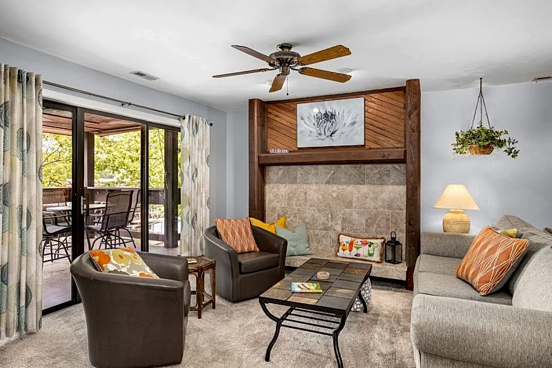 Knolls 0812 - Spacious Waterfront Condo, Great for Large Groups!