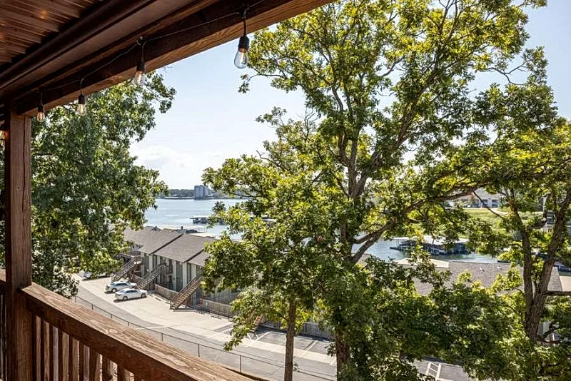 Southwood Shores 217-2C - Cozy Condo in Great Location!