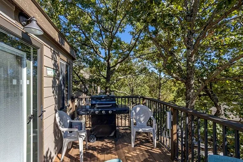 Holiday Shores 11 - Beautiful Villa with Resort Amenities!