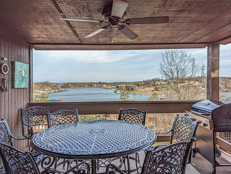 Knolls 1124 - Beautiful Upper Level Condo!