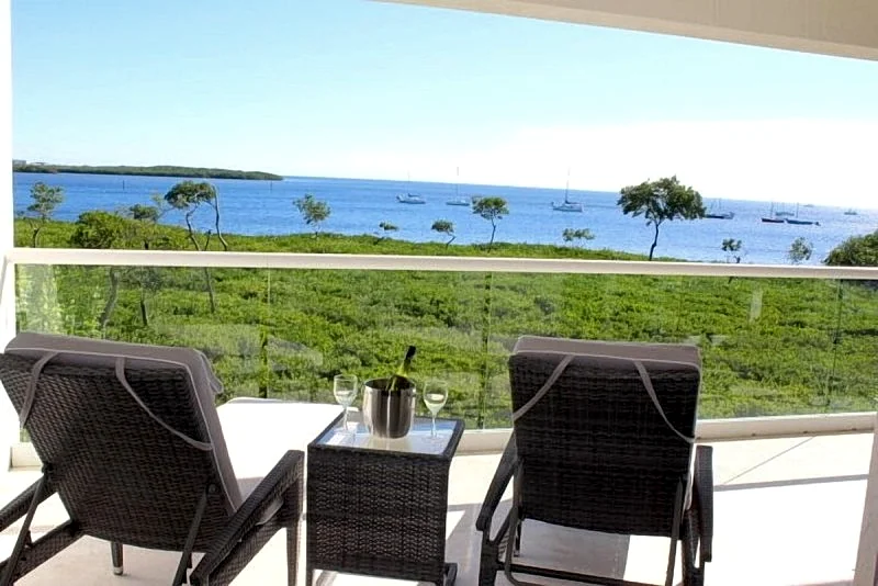 LUXURY VIP SUITE - INDOOR PICKLEBALL - STUNNING OCEAN VIEWS - OCEANFRONT RESORT!
