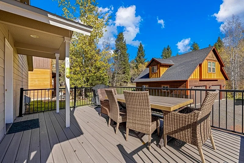 New! Pet friendly haven with outdoor space, parking, near trails