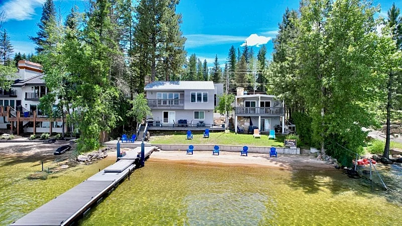 2 Lakefront Homes - Sleeps 16 - Dock - Beach - Walk to Dining & Park