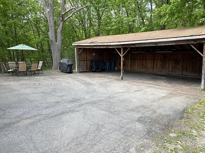 Photo 11