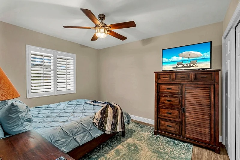 Photo 33
