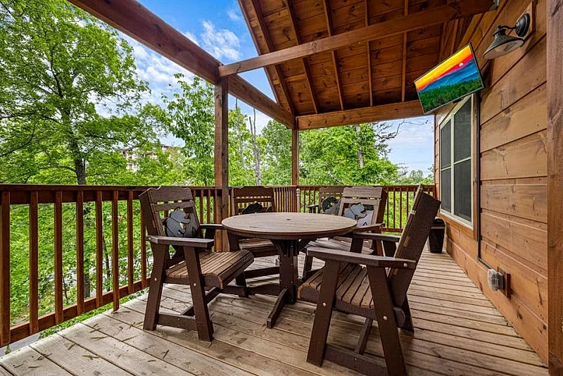 Harmony In The Valley, Dog friendly, hot tub. Pool table