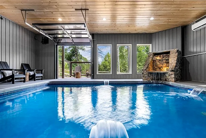 A Beary Special Chalet: Big Arcade Private Pool, Fire pit, Theater