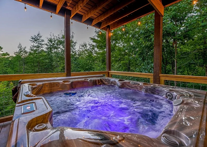 Big Sky View Cabin w/ Private Balcony, Grill, Game Room