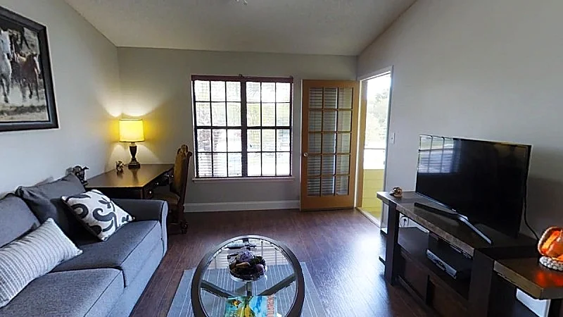 Gated community luxury new designer remodeled condo minutes from parks