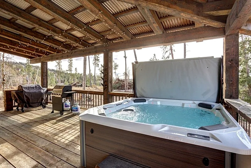Bearded Wonder | 4 Bed, 2 Bath