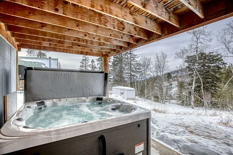 Woodland Retreat - Beautiful Cabin and Fantastic Views!