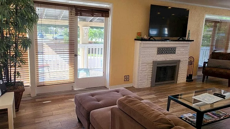 Photo 9