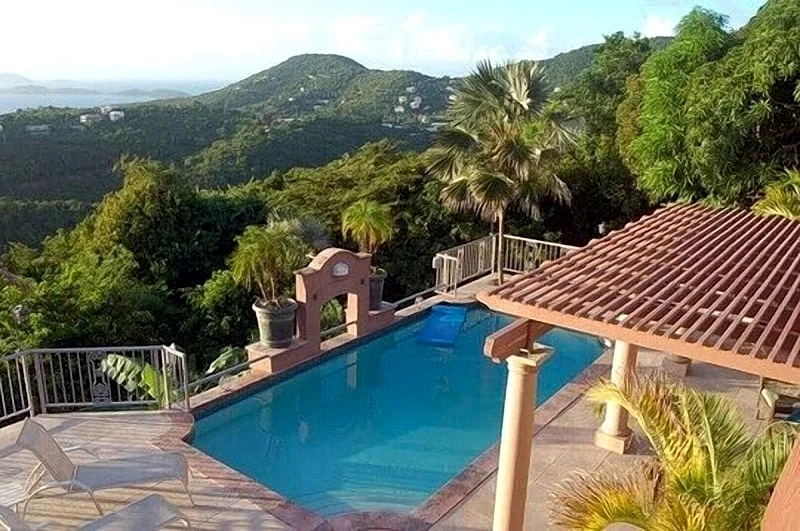 Villa Capiz: Luxury Hilltop Villa with Pool, Jacuzzi and Panoramic Ocean Views