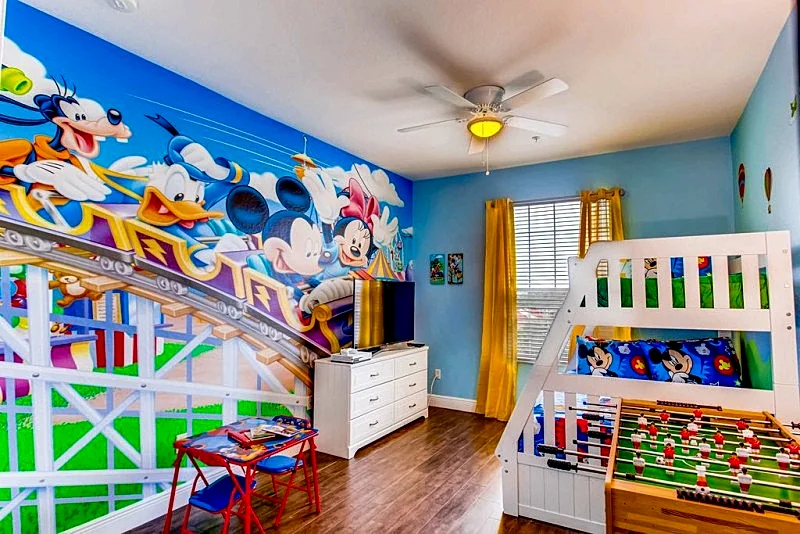 Mickey Mouse Cottage - Fully Upgraded Condo in Windsor Hills. 2 Miles to Disney!
