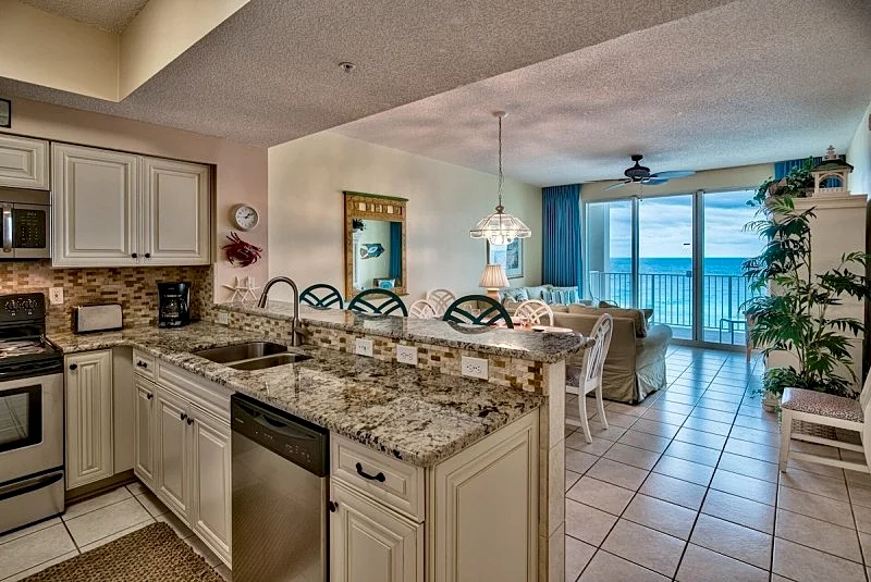 8th floor oceanfront 2bdrm "Platinum Rated" Great rates for 2026