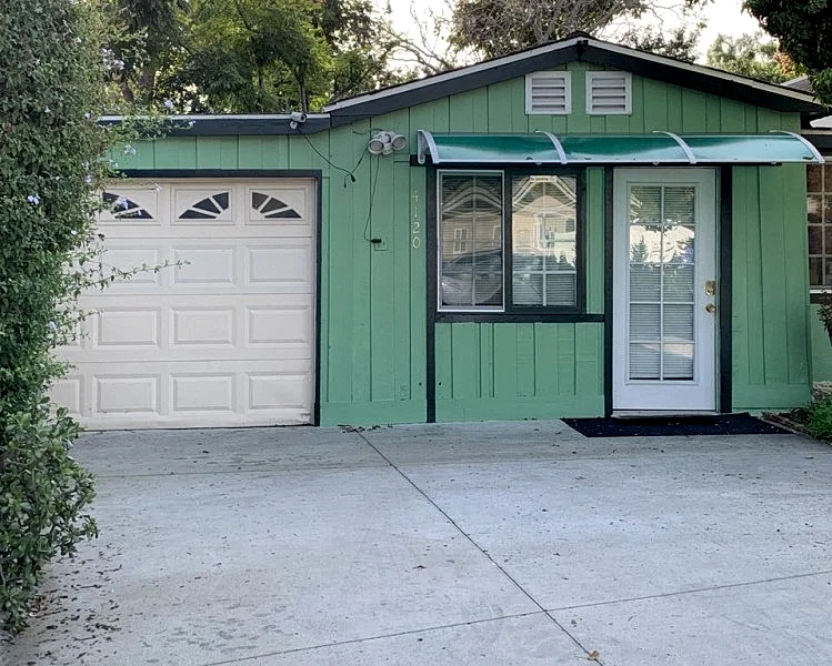 San Diego Suburb, Secluded With Lots of Trees Property overview
