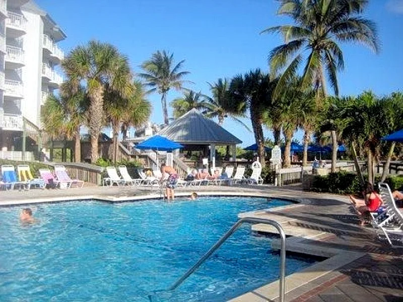 comfy condo, beachside Marriott resort