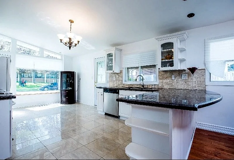 Bright and spacious 3 bedroom home