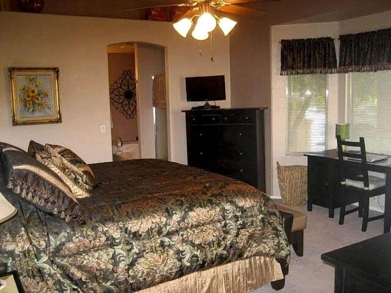 Photo 11