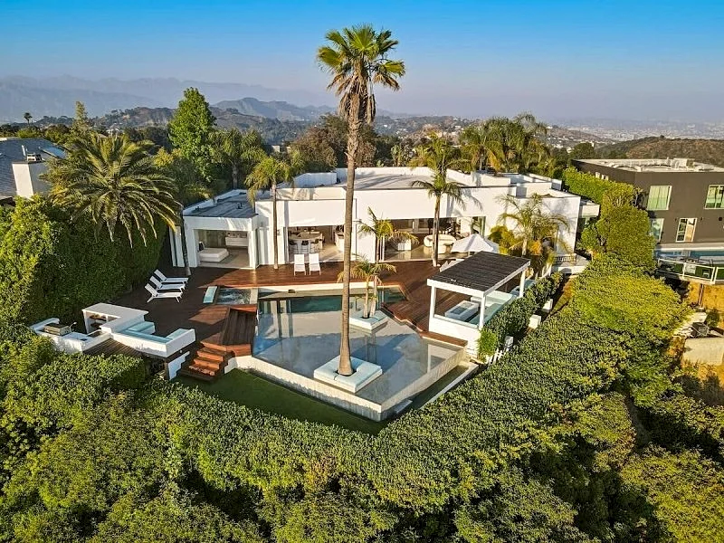 Crest Estate by Stay Awhile Villas