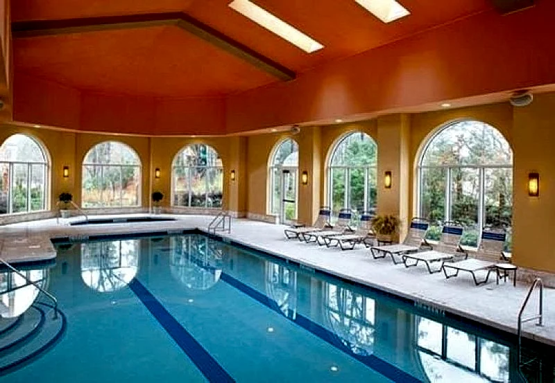 Beautiful Luxury Beach/ Ocean Front Resorts - Marriott's Ocean Watch Resorts