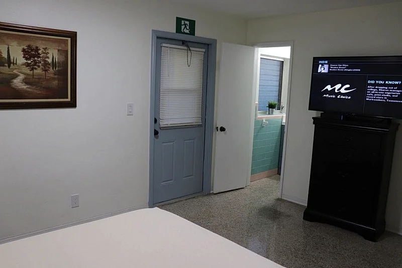 Photo 11