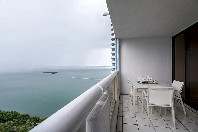 Resort living - Million $ view Prime Location