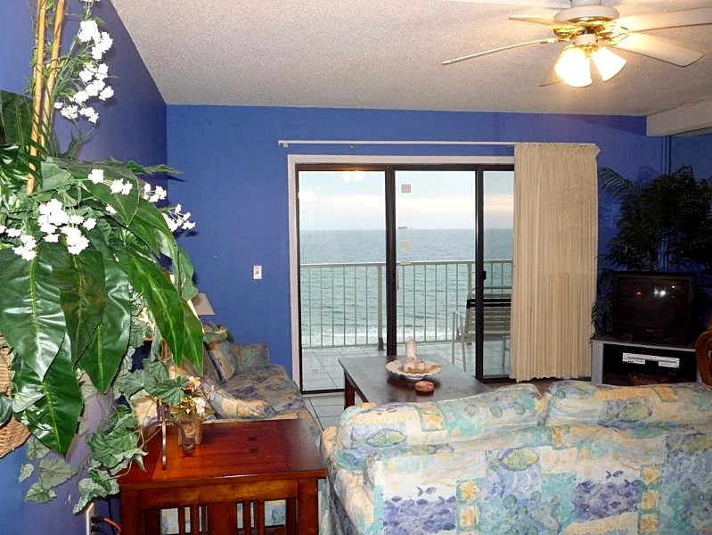 Gulf Front Condos at The Summit with Deals from May 6-27, 2017