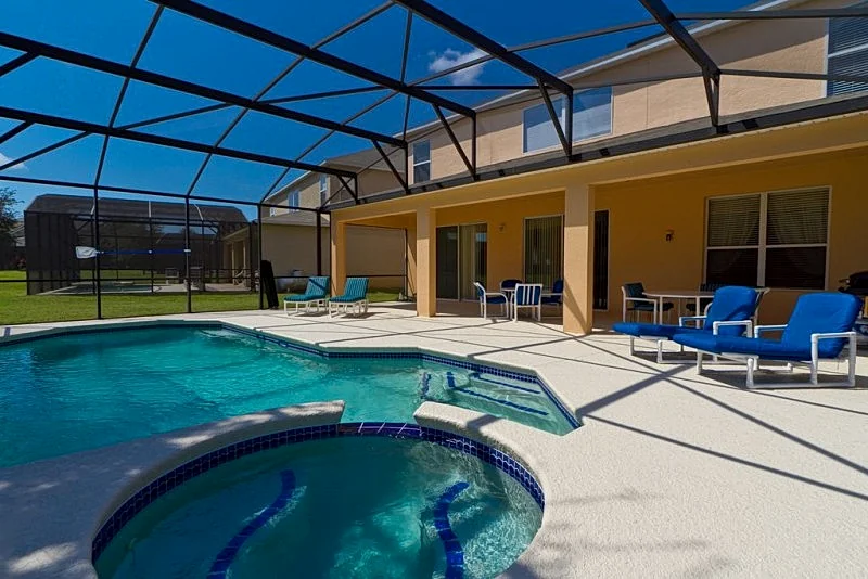 Beautiful and Spacious House only 3 Miles From Disney WiFi Pool/Spa KeylessEntry