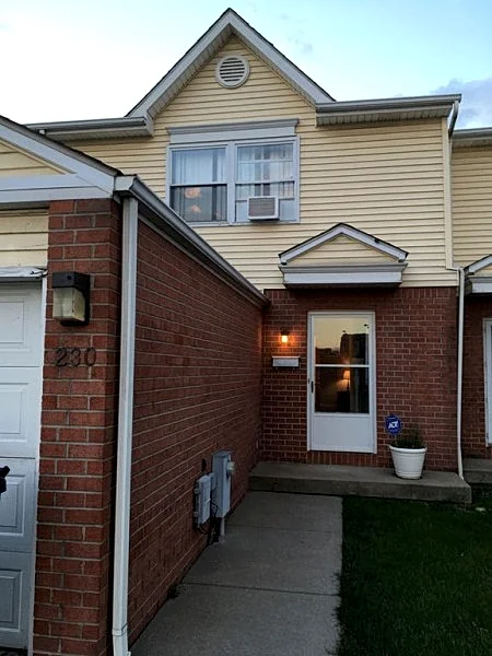 Buffalo Downtown Condo/WIFI/Air/close to Falls/Spacious/Harbor center close