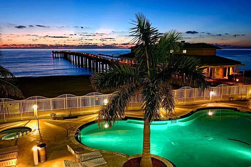 *****PAMPER Yourself!!! LUXURIOUS OCEANFRONT Condo***** Rental Lic # STR 00154