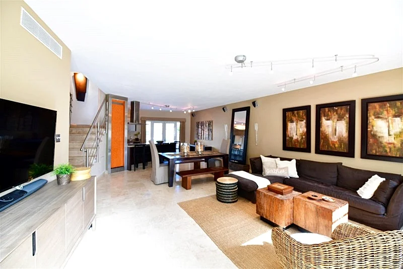 Beautiful Contemporary Villa with Pool at Peninsula de San Juan