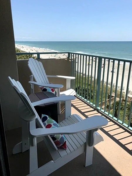 SEA BREEZ - Direct Oceanfront condo, end unit -New listing, Newly remodeled