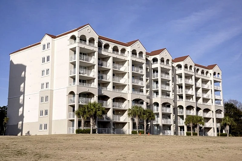 Barefoot Resort - Large Family Condo. with TOP REVIEWS centrally located