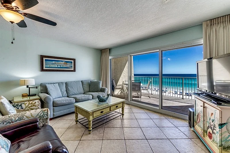 B405 | Beachfront with Beach Service, Pool, & WiFi