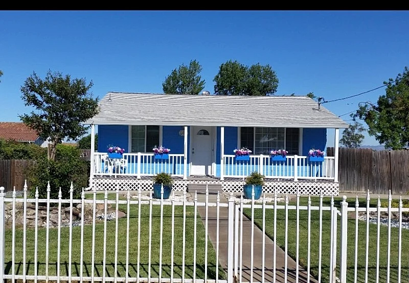 Family or serious fisherman lodging and getaway - upscale, safe & comfortable
