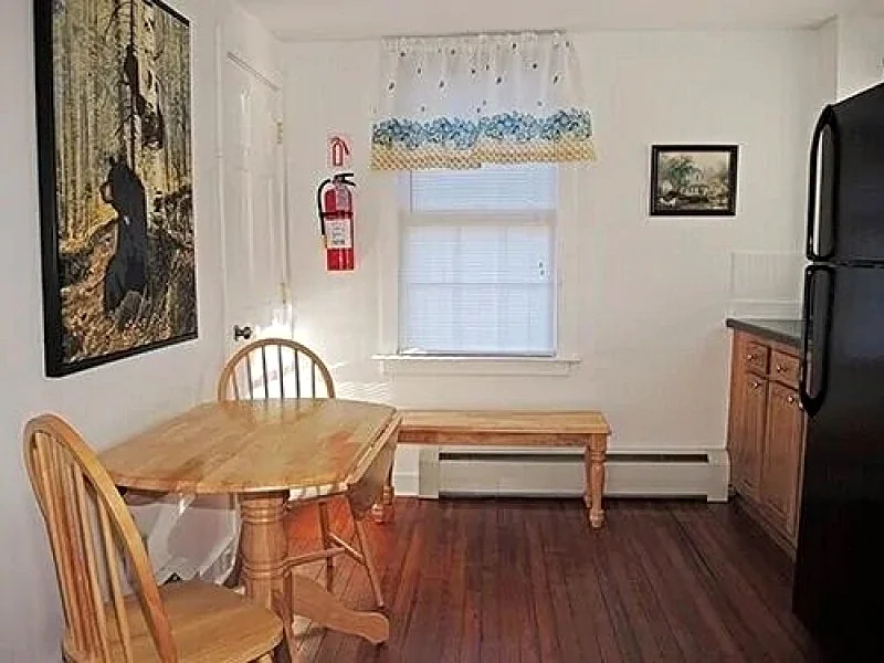 Photo 11