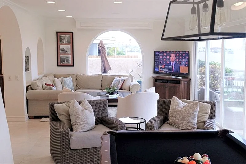 6 Bedroom Mission Beach Ocean Front Villa