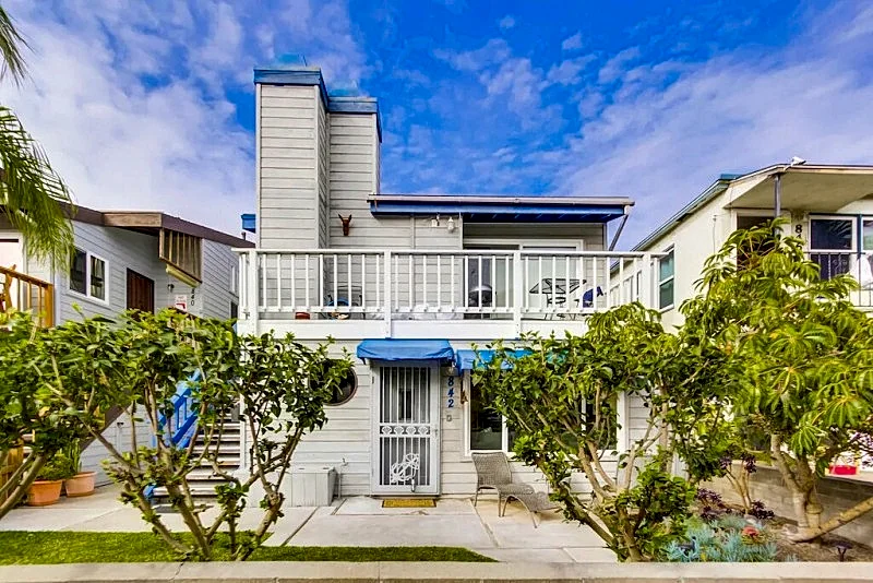 Mickey's Mission Beach & Bay Bungalow