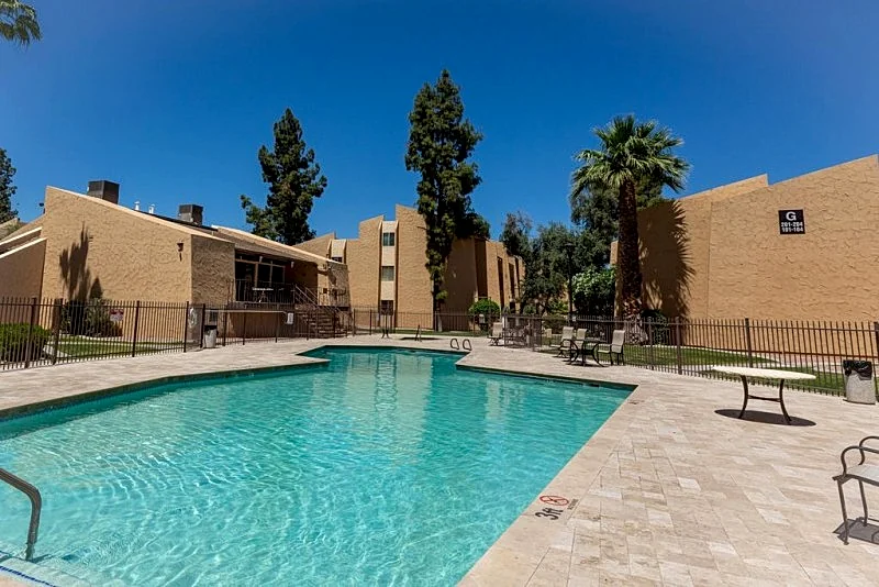 Ultra Modern 3 Bdrm Condo Near Old Town Scottsdale and ASU!