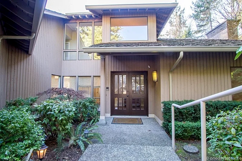 Private Bellevue Sanctuary with View
