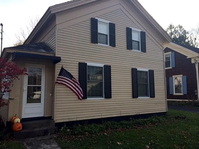 Spacious Home on Quiet Side Street in Downtown Hamilton