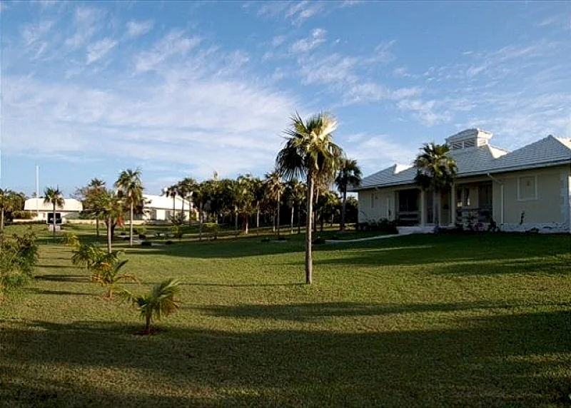 Secluded Beachfront Estate, 9 Acres & 725' of Private Frontage NEW HTD POOL!